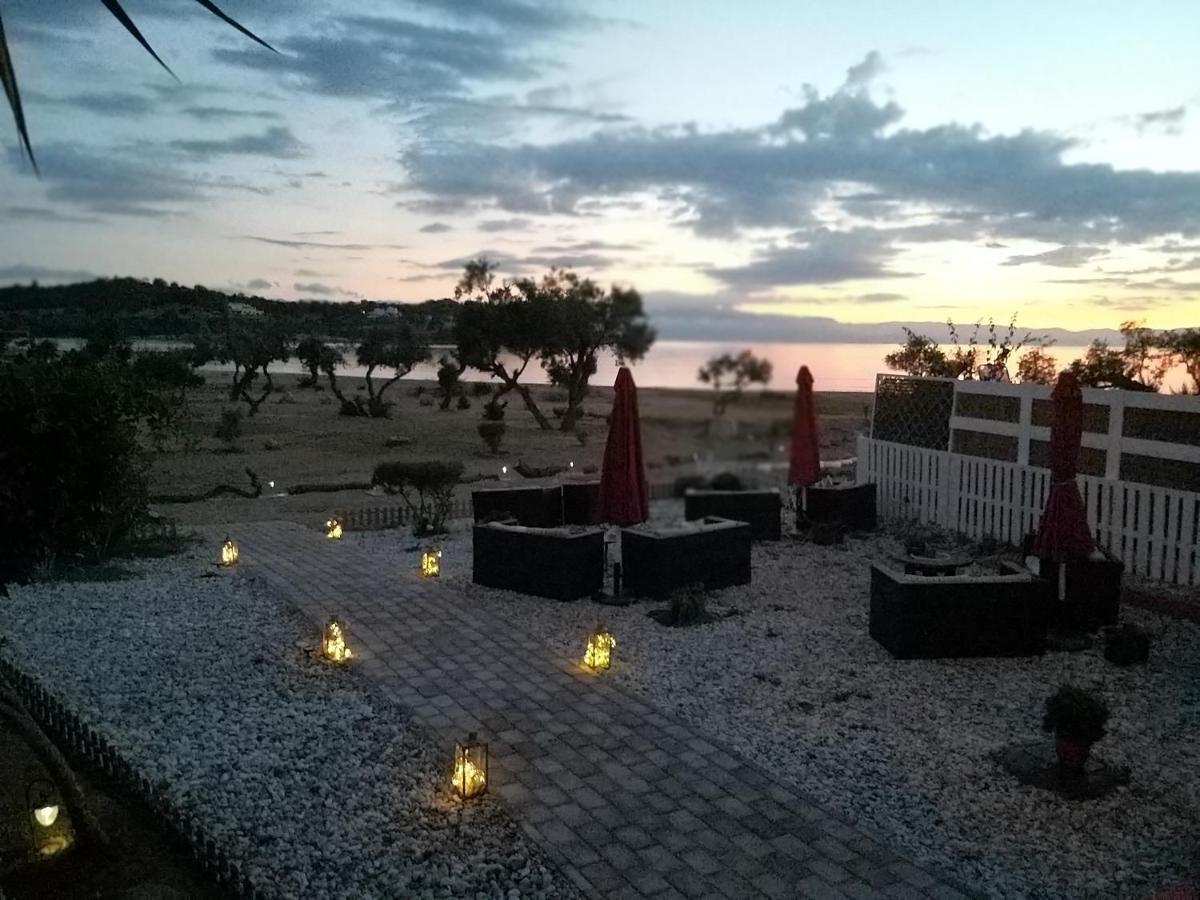 Malindi Rooms Porto Heli Esterno foto