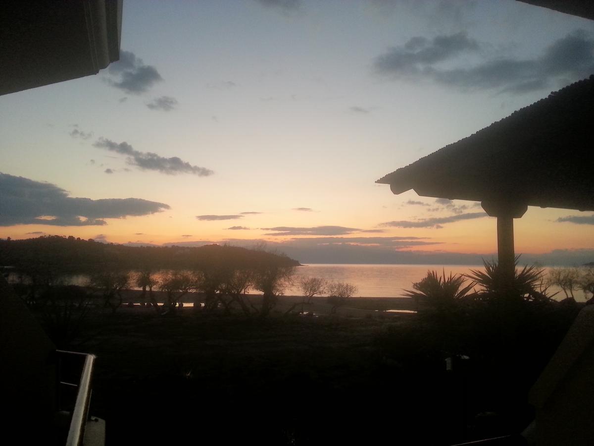Malindi Rooms Porto Heli Esterno foto